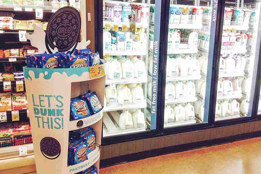 Showing Let's Dunk This Oreo display.