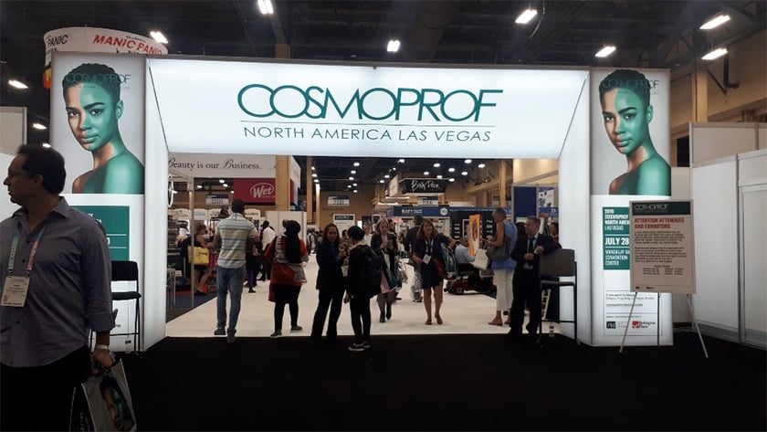 在COSMOPROF贸易展上购买美容和健康品牌。