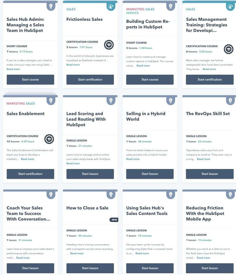 展示HubSpot学院销售课程的卡片