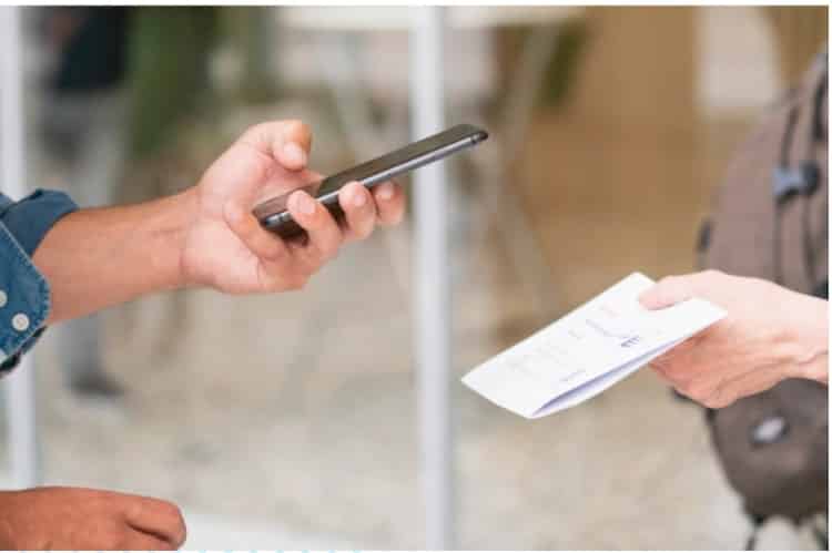 通过雷兹库的二维码支付。