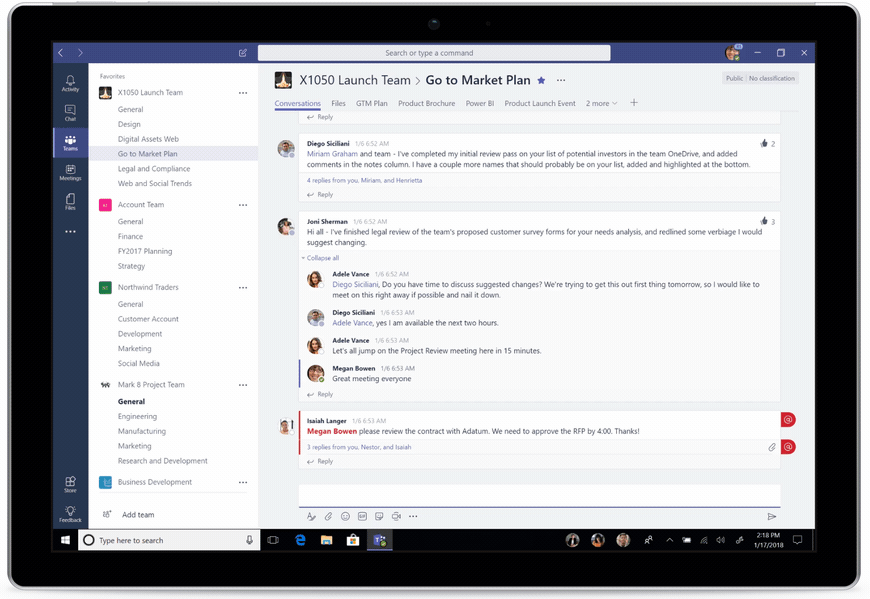 Microsoft Teams用户点击聊天菜单中的“Wrike”选项，询问同事任务是否在进行中